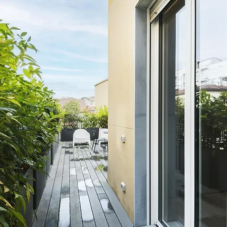Апартаменты Easylife - Gioello Con Terrazzo Vicino Al Duomo Милан